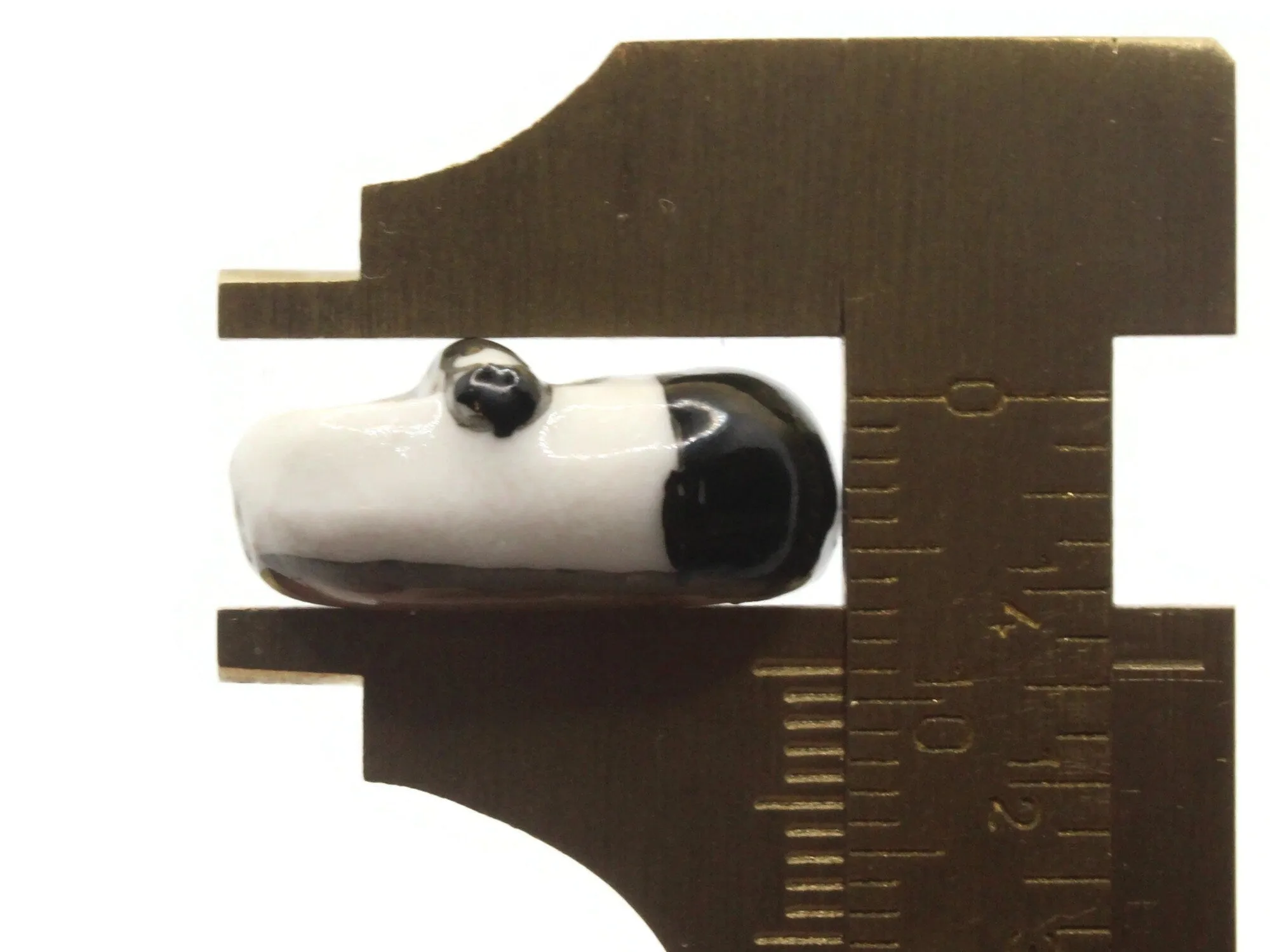 4 20mm Porcelain Buckle Shoe Black and White Footwear Beads